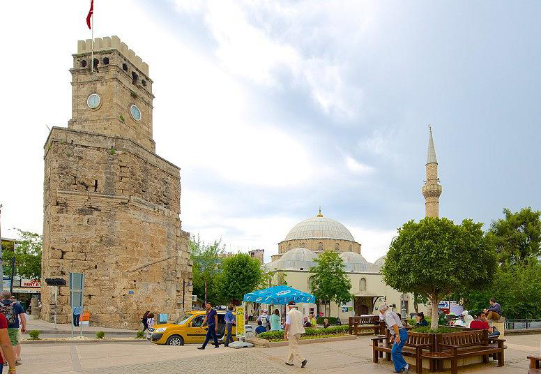 برج ساعت آنتالیا